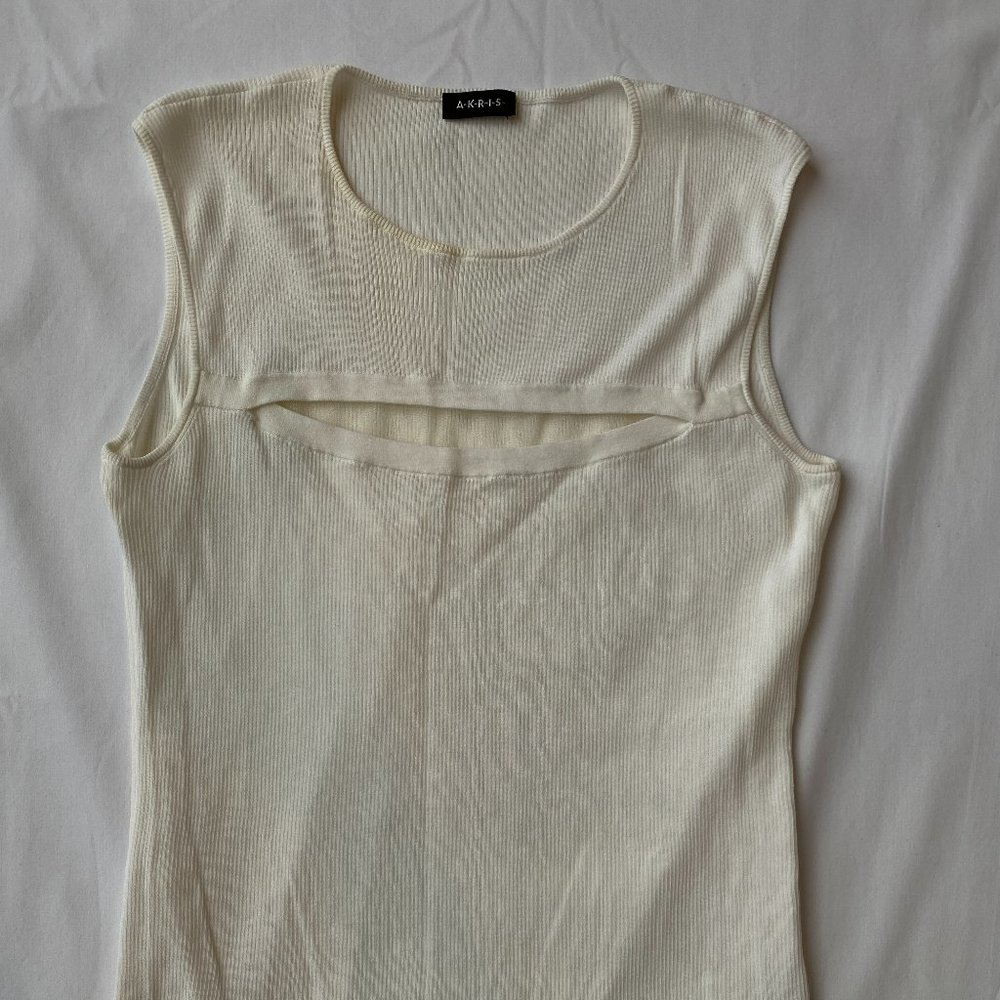 Akris Ribbed Silk-Blend White Tank Top, Cut out on Chest, Size 8, See Photos